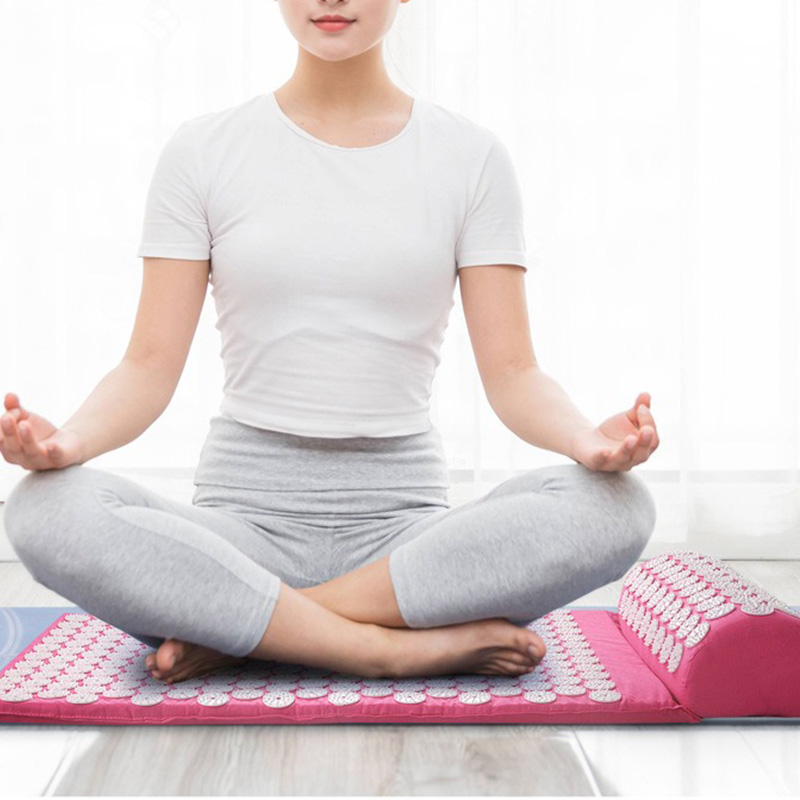 네일 매트 지압 샤크티 매트(바늘이 있는 마사지 패드) - Yoga Fitness Mat 리뷰 및 가격